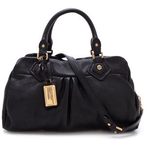✨Marc by Marc Jacobs Classic Q Groovee Satchel✨